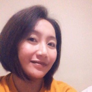 Meet your Posher, April